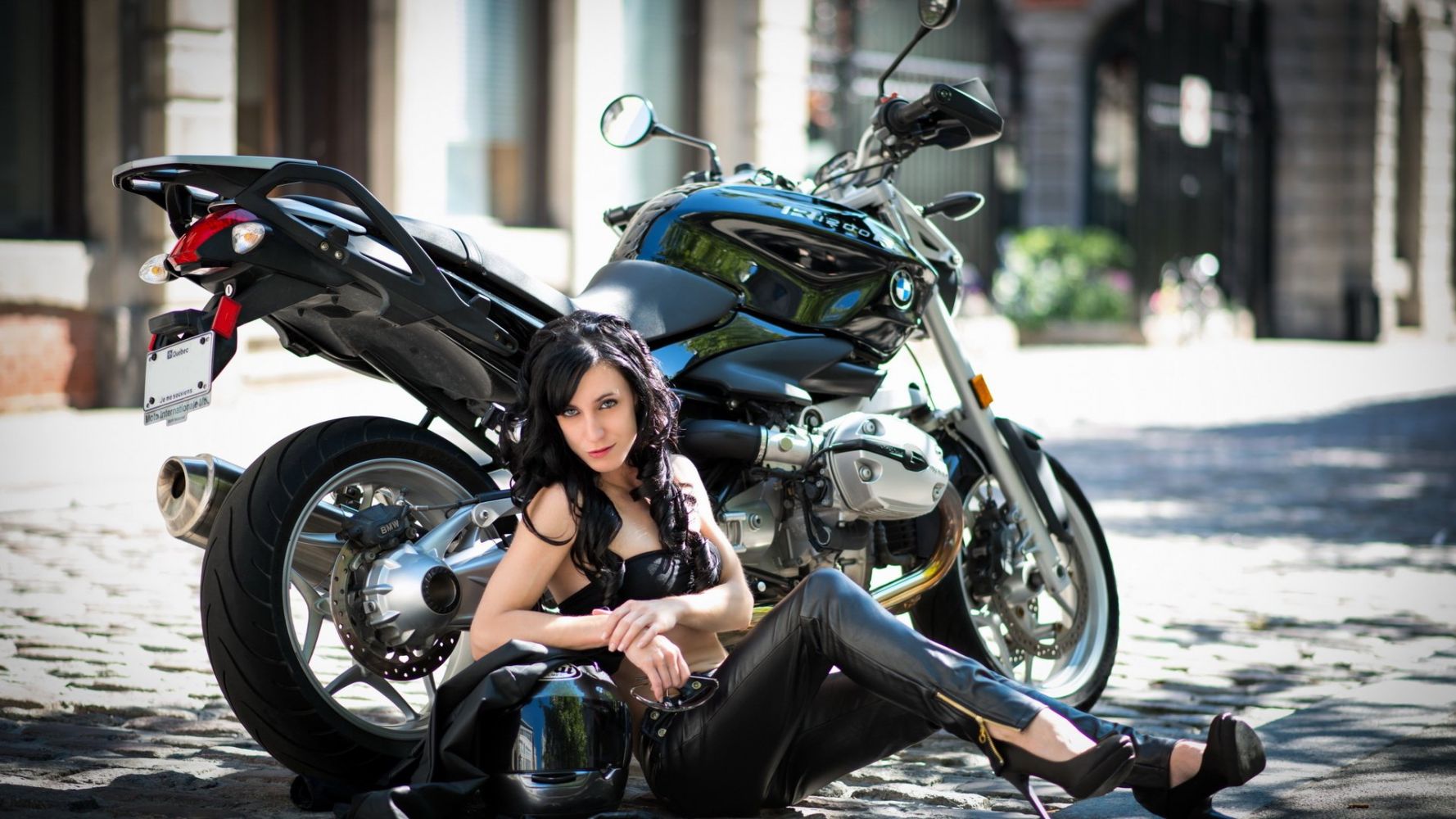 European women on bikes in Bangi