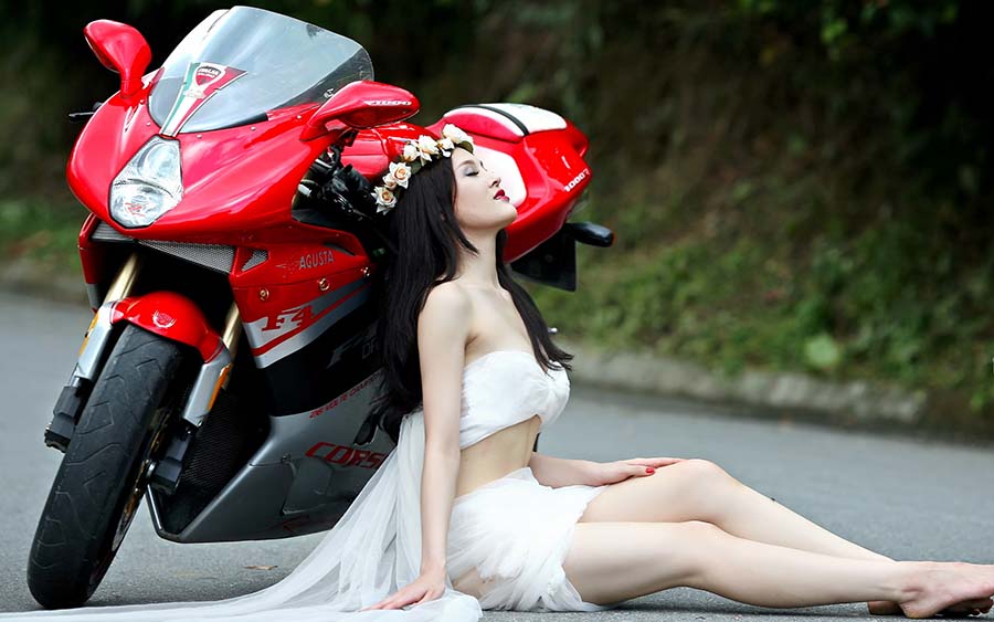 Beautiful girls and motorcycles in Bangi