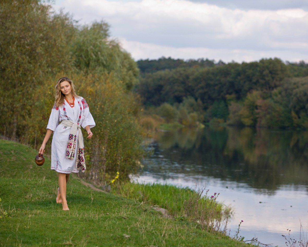 Nude girl Slavic women in Bangi