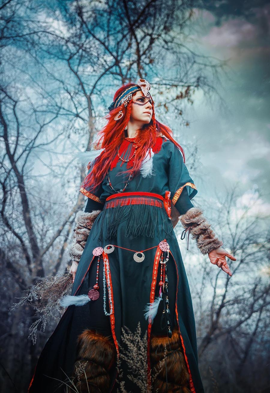 Girls in Slavic costumes underwear in Bangi