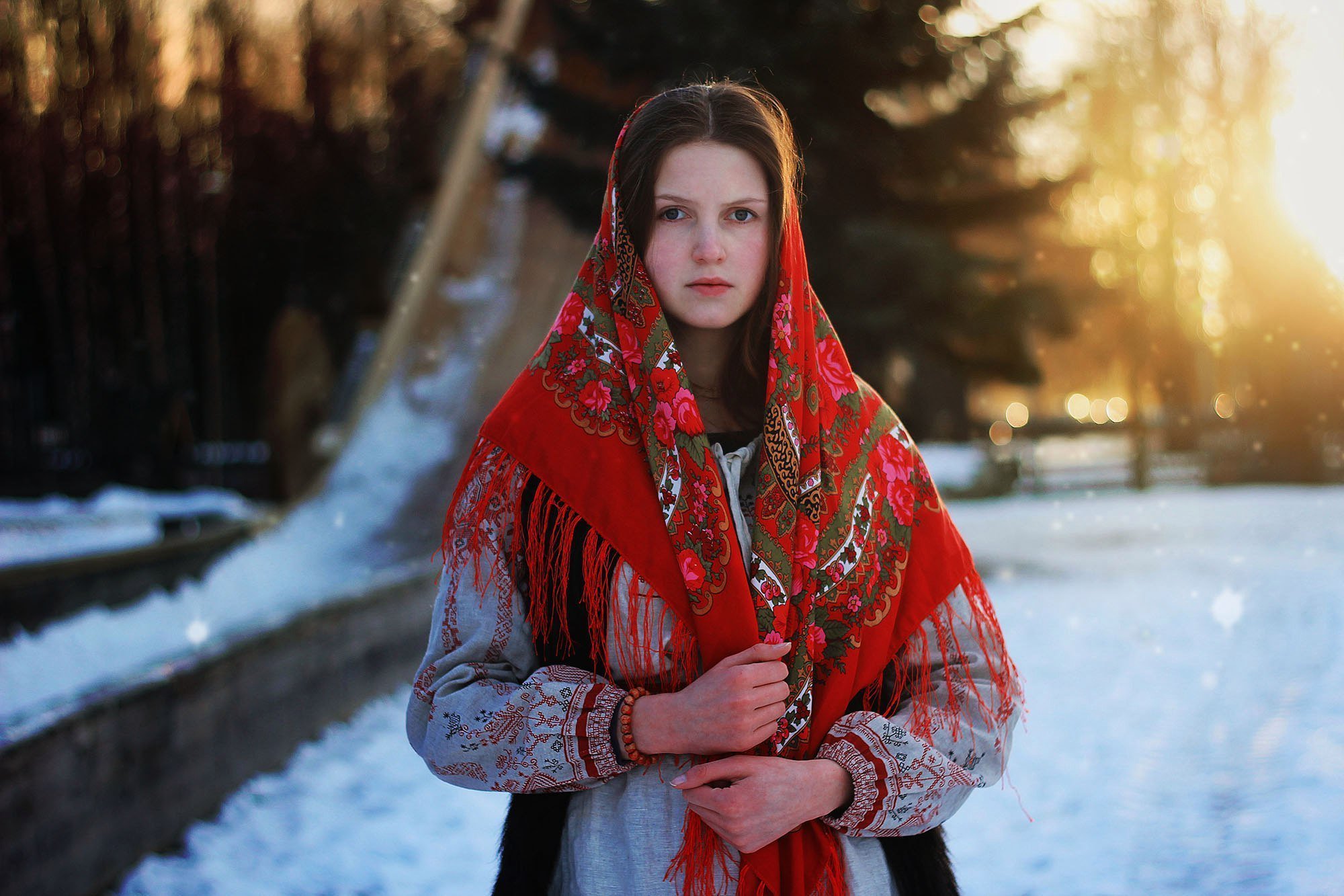 Girls in Slavic costumes in Bangi