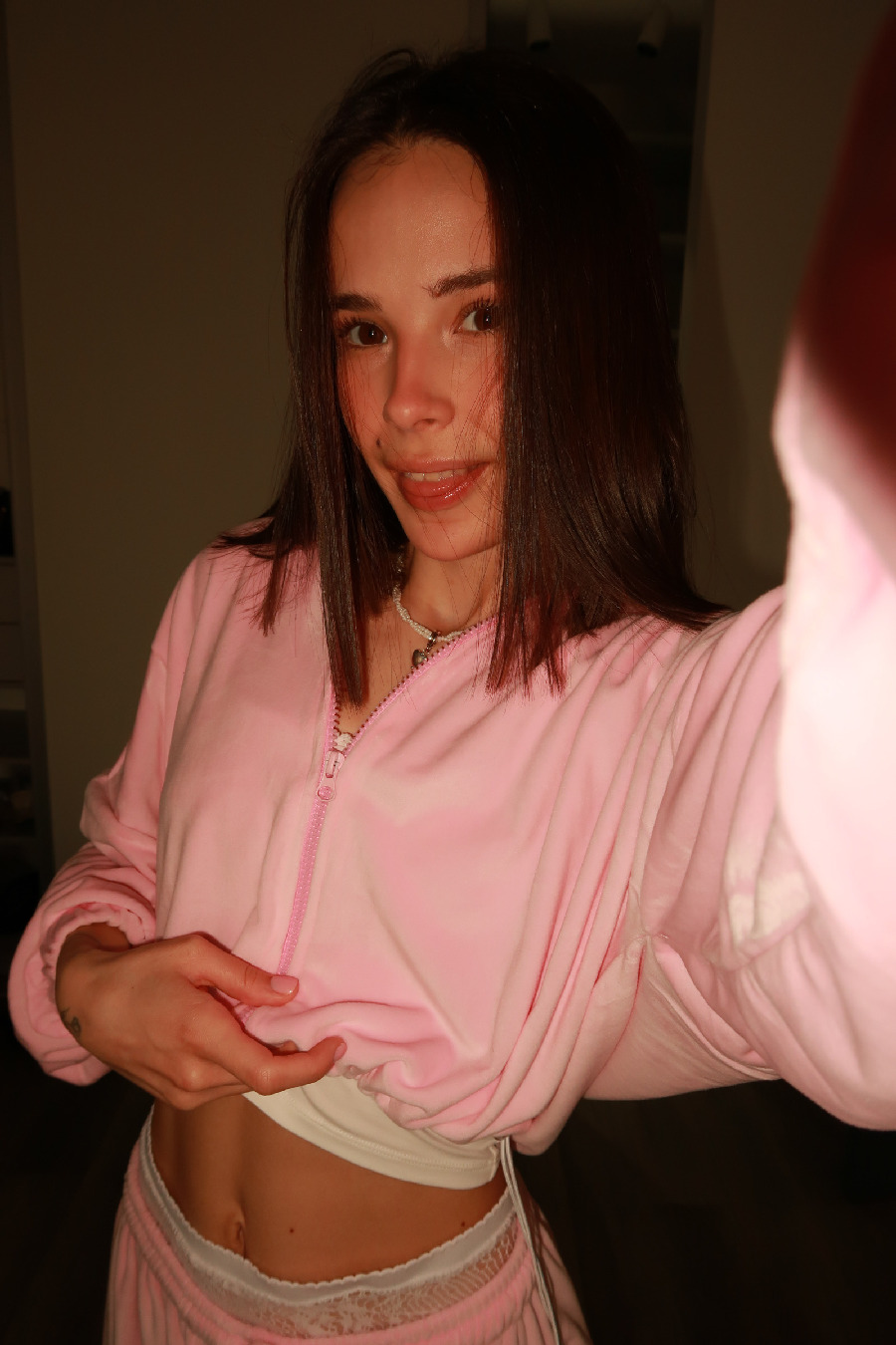 Tina brings the glow — live moments in Bangi