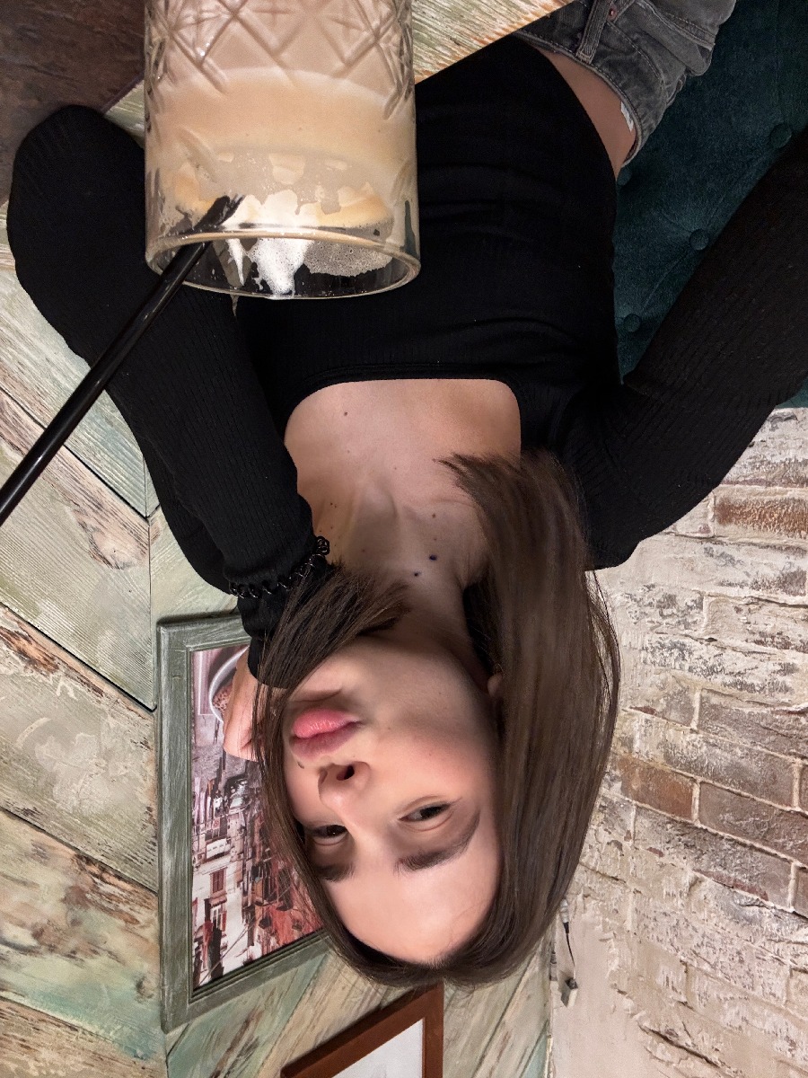 Fresh photos, fresh mood — Tina online in Bangi